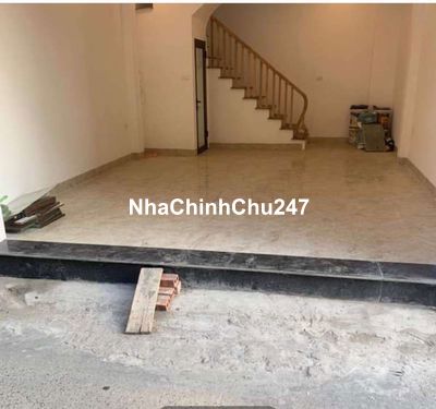 Nhà mặt phố la phù 30m 5 tầng 4,65 tỷ.lô góc  Kinh doanh tốt