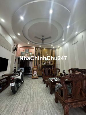 Nhà chính chủ mới 124 m2, 1 trệt, 2 lầu. Hẻm xe hơi 8 m, Minh Phụng