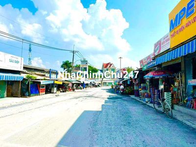 Lô đất mặt tiền 2600 m2 có sẵn 200 m2 thổ cư tại Bình Dương