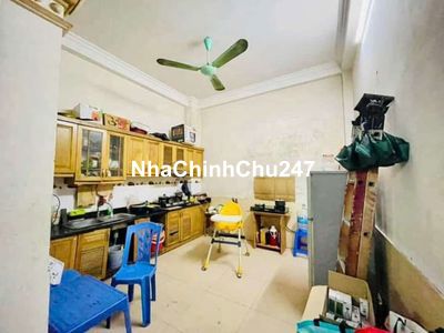 Nguyễn xiển 41m2. 8 tỷ.  10m ô tô tránh. Vị trí vàng. Ngách thông.