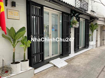 NHÀ TRUNG TÂM CHIỀU NGANG LỚN HẺM ĐẸP AN NINH QUẬN 10.