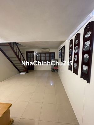 Tập thể tầng 1 phố Hàng Than, ngõ rộng 15m ra phố, sổ đỏ chính chủ