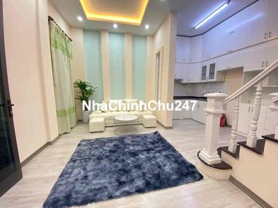 Chính chủ bán phố Cầu Giấy, đủ nội thất đẹp, ngõ rộng, 30m ra ô tô, gi