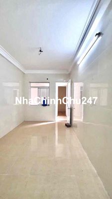 Chính chủ bán nhà 40m2 Chợ Khâm Thiên - trung tâm Đống Đa, thông Xã Đà