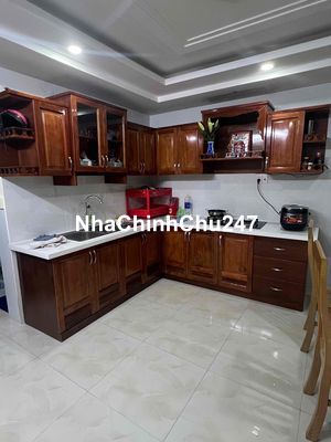 CẦN BÁN NHÀ LẦU NHIỀU PHÒNG