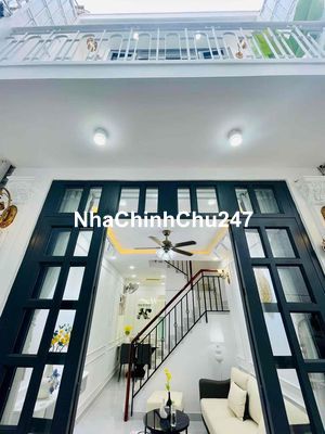 Chủ ngộp bán gấp nhà Trần Phú, Phường 4, Quận 5, giá 2tỷ1 1 trệt 1 lâu