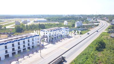 Đất nền thổ cư 100m2 mặt tiền đường dt741