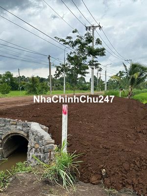 Bán 1300m2 đất mặt  đường nhựa ấp 18 gia đình Bảo Quang Long Khánh