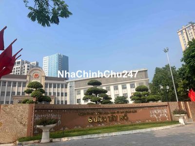 Chính chủ chuyển nhượng Hoa hậu mặt phố Lạc Long Quân . 56m2 , Mt :4 m