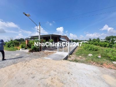 5x50. 250m2 có 80m2 thổ cư. Ngay trung tâm tiện ích. 800tr