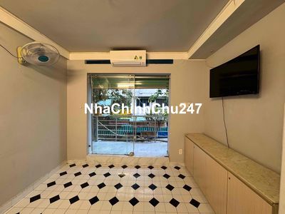 Chính chủ Căn hộ  3 PN, 2 toilet, ban công, nội thất