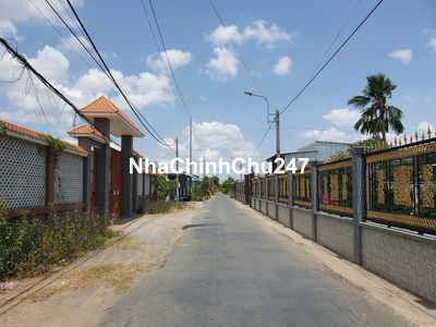 Cần bán 1254m2 đất thổ + lúa, đường xe hơi, cách quốc lộ 50 chỉ 500m.