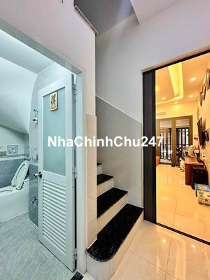 CHÍNH CHỦ BÁN NHÀ HXH HUỲNH VĂN BÁNH, PHÚ NHUẬN. 4 TẦNG BTCT MỚI TOANH