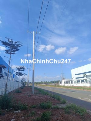 Bán đất đường nhựa 32m SHR đối diện KCN giá 210tr