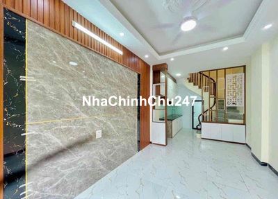 Chính chủ cần bán Nhà 34m2, giá 3tỷ2 Ô tô đỗ cửa tại P.Yên Nghĩa.