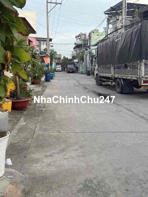 CHÍNH CHỦ BÁN NHÀ ĐƯỜNG 10M, 4M X 18M, XE NGỦ TRONG NHÀ.