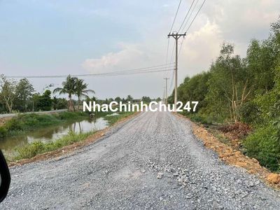 1000m²(20×50)=400m² thổ+ vườn 600m², măt tiền kênh 10m -Thương Lượng