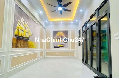 Chính chủ bán nhà tự xây ,vẫn mới đẹp ,5 ngủ phù hợp gđ nhiều thế hệ