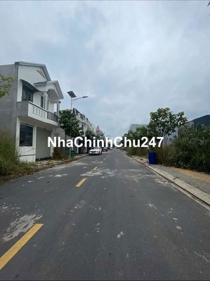 Chủ ngộp cần bán nhanh lô đất ngay DT747, Hội Nghĩa, Tân Uyên, SHR