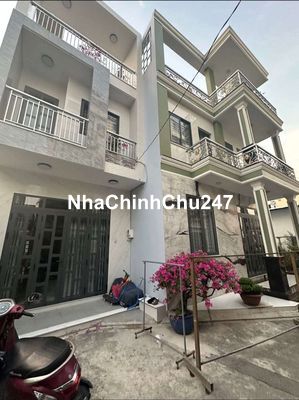 BÁN ĐẤT TẶNG NHÀ 2 TẦNG-  7 CHỖ QUAY ĐẦU - GẦN MT - KHU NHÀ SANG- 90M2