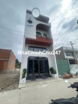 Nhà chính chủ .SHR 2ty690 tr gần ĐẠI HỌC QUỐC TẾ MIỀN ĐÔNG