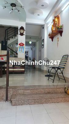 Nhà mặt tiền khu đông dân cư