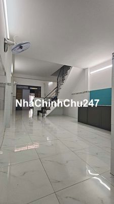 Chủ cần bán gấp hem xe hoi nha. 5 ty đuong Quang Trung