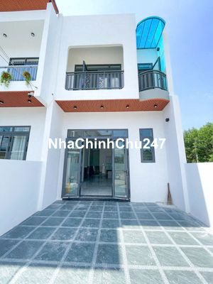 CHỦ NGỘP QUÁ GIẢM 200TR...GẤP CĂN NHÀ 5,5X18 SỔ HỒNG RIÊNG CHỈ 1TY990