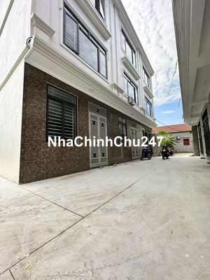 Nhà 2.9 ô tô lùi cửa gần Trạm Bơm Yên Nghĩa, 3 tầng (40m2)