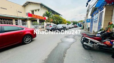 nhà trung tâm tp Biên Hoà, hẻm rộng, xe hơi đậu trước nhà thoải mái