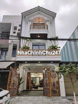 Cần bán nhà cổ điển full nội thất cao cấp ở Thủ Dầu Một 2,85 tỷ