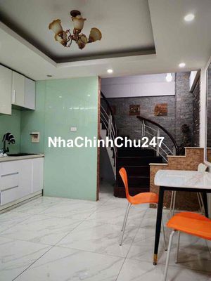 chỉ 5,3 tỷ mà nhà đẹp gần phố ngõ xe máy tránh phố Hào Nam mt 3,89m