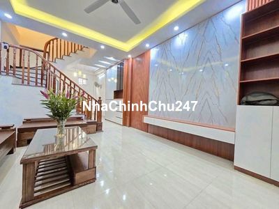 Nhà Việt Hưng Siêu Xịn - 50m - 4 tầng - Đông Nam - Giá chỉ 6 tỷ lớn