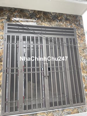 Chính chủ bán nhà tự xây phố Trạm