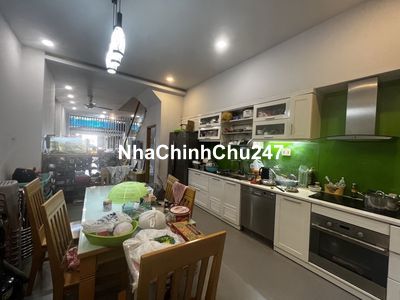 Gấp!! Giảm mạnh 1.5T nhà 73m2, ngang 4m - 4 tầng - Có sân đậu xe hơi